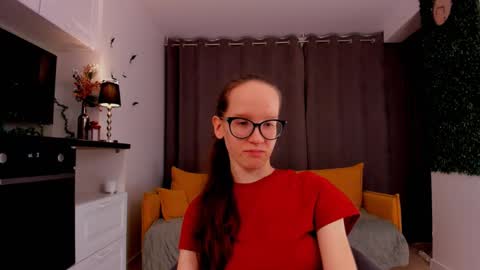 Sara online show from February 2025 04:10:02 PM