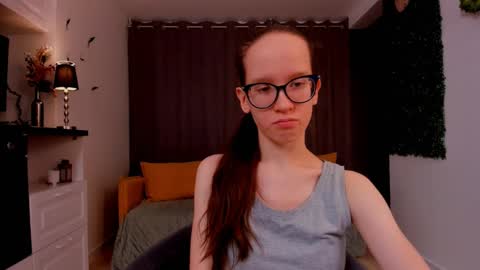 Sara online show from February 2025 04:10:01 PM