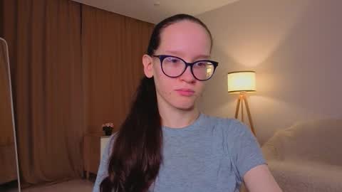 Sara online show from December 2025 04:13:02 PM