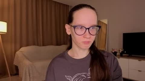 Sara online show from April 2026 04:11:02 PM