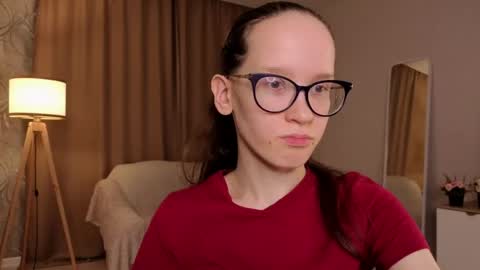 Sara online show from April 2026 08:20:01 PM