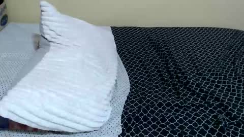 lyenne online show from April 2026 08:59:01 AM