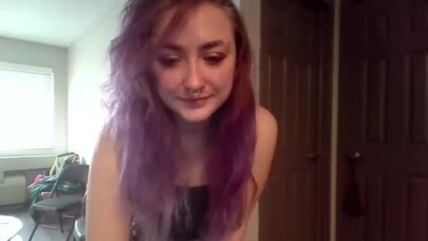 Lynn  online show from February 2026 02:51:02 PM