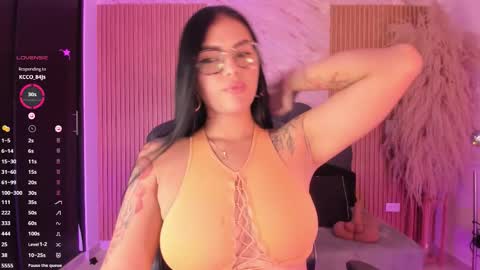    VIVIANA    online show from October 2025 03:40:01 AM