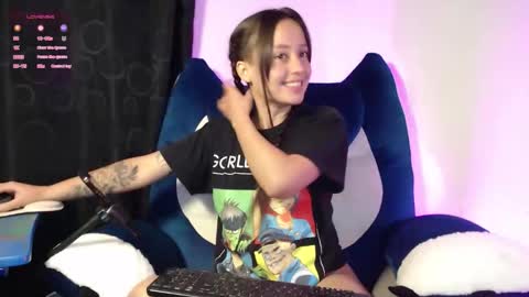 lyshana online show from January 2026 12:42:02 PM