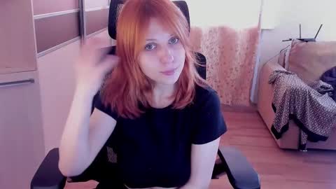 Snapshot of lyssan_xo chatting on October 2025 10:15:01 AM lyssan_xo online show from October 2025 10:15:01 AM