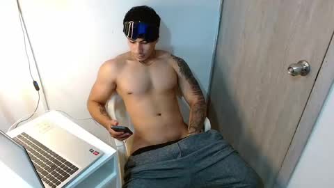 Snapshot of m1chaelx_ chatting on April 2026 02:58:02 AM MICHAEL online show from April 2026 02:58:02 AM