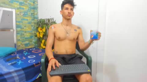 itgram pezlo josue online show from January 2025 02:03:02 PM