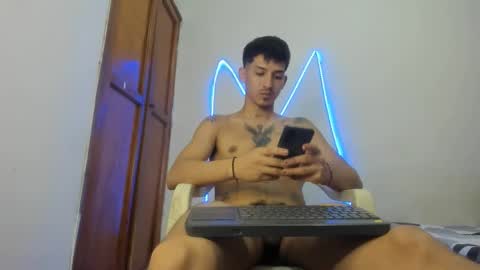 itgram pezlo josue online show from December 2025 01:39:02 PM