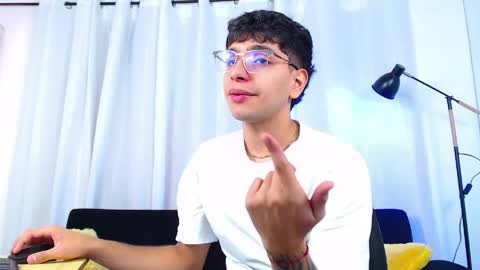 Max online show from April 2026 02:31:01 PM