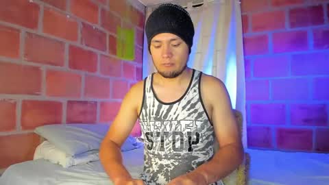 Snapshot of maax_taylor01 chatting on January 2025 02:14:01 PM online show from January 2025 02:14:01 PM