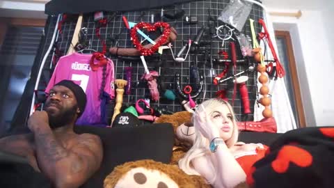 Mac Troy online show from February 2026 11:10:02 PM