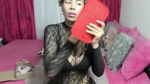 Mac Delice online show from September 2025 11:40:01 PM