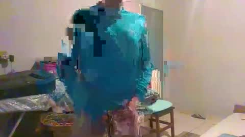 Snapshot of machoalex chatting on May 2026 07:39:01 AM MACHOLIVRE online show from May 2026 07:39:01 AM