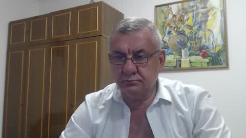 Macho online show from September 2025 06:21:01 PM