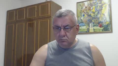 Macho online show from October 2025 07:49:02 PM