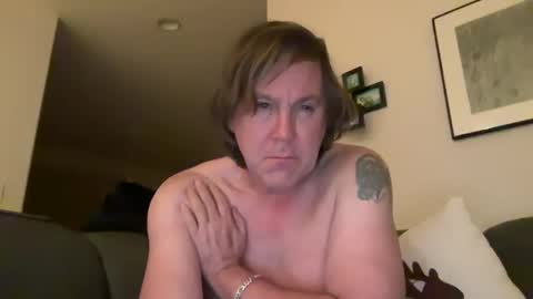 xStraightEdgex online show from December 2024 05:55:02 AM