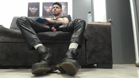 instagram mackdanielsx online show from April 2026 11:32:02 PM