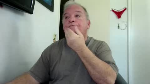 mackdocc001 online show from October 2025 03:13:01 PM