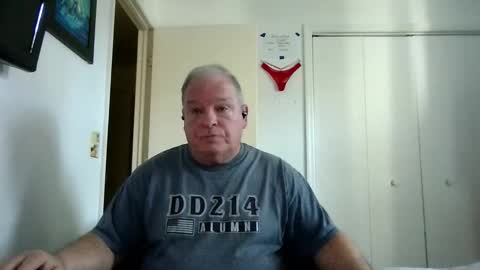 mackdocc001 online show from December 2025 03:20:04 PM