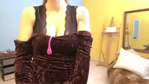 Madam Edgewood online show from July 2026 06:46:02 PM