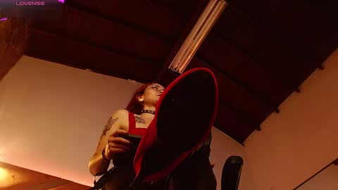 madame ibby online show from November 2025 01:43:02 PM