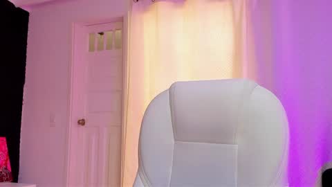  madame lilith  online show from February 2025 05:35:01 PM