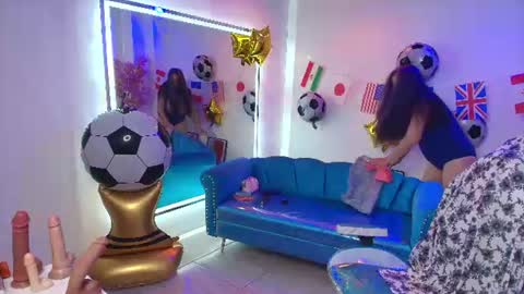 Snapshot of madame_scarllet chatting on June 2026 11:40:02 AM Madame Scarllet online show from June 2026 11:40:02 AM