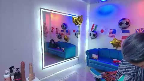 Snapshot of madame_scarllet chatting on July 2026 11:38:02 AM Madame Scarllet online show from July 2026 11:38:02 AM