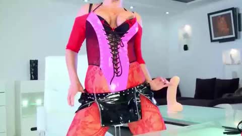 MadameXXX777 online show from November 2025 02:36:02 AM