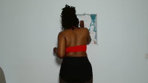 YourMadamIndigo online show from April 2026 04:52:02 PM