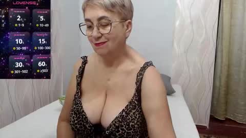 Snapshot of madammargaret chatting on November 2025 05:47:02 PM Margaret online show from November 2025 05:47:02 PM