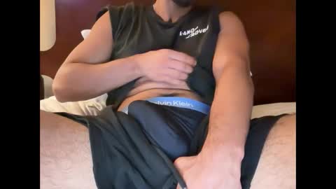 Snapshot of maddaewg101 chatting on September 2025 03:50:02 AM maddaewg101 online show from September 2025 03:50:02 AM