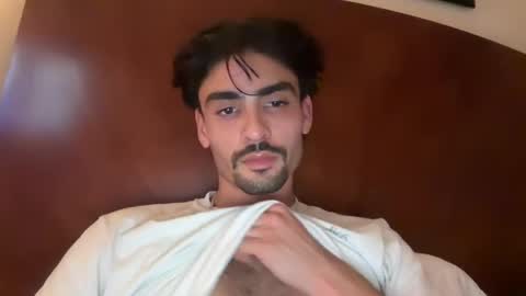 Snapshot of maddaewg101 chatting on October 2025 03:07:02 AM maddaewg101 online show from October 2025 03:07:02 AM