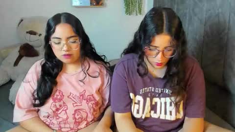 Maddie and Chelsea online show from December 2025 11:18:01 AM