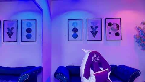 maddie_t18 online show from March 2026 11:44:02 AM