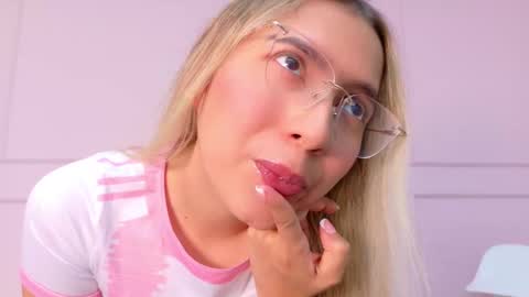 maddietease online show from November 2025 01:11:02 PM