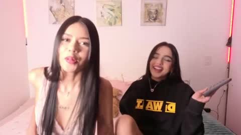 Snapshot of maddiexcooper chatting on May 2026 02:18:02 AM maddiexcooper online show from May 2026 02:18:02 AM