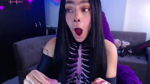 maddiie and clyde online show from March 2026 04:55:01 PM