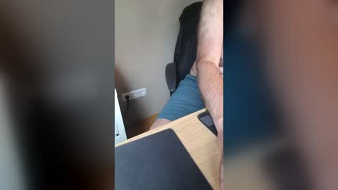 Maddinho2017 online show from June 2026 09:34:02 AM