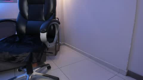 Maddison online show from April 2026 04:59:01 PM