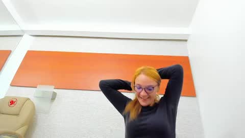 Snapshot of maddy_cartter chatting on June 2026 11:32:01 AM maddy cartter online show from June 2026 11:32:01 AM