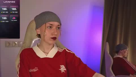 maddygarcia online show from December 2024 05:33:01 PM