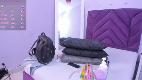 maddyjohnsonn online show from February 2025 03:45:01 AM