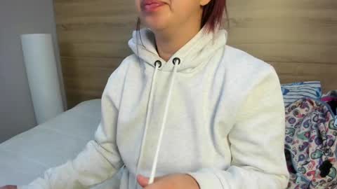 Madelaine  online show from March 2026 10:09:02 AM