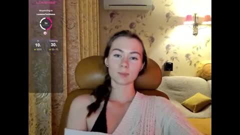 Snapshot of madeleinequincy chatting on October 2025 02:55:02 AM madeleinequincy online show from October 2025 02:55:02 AM
