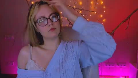 Madeline online show from February 2026 08:07:01 PM