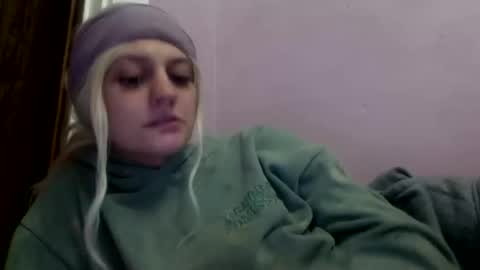 Snapshot of madelinevalentine chatting on September 2025 11:43:01 AM madeline online show from September 2025 11:43:01 AM