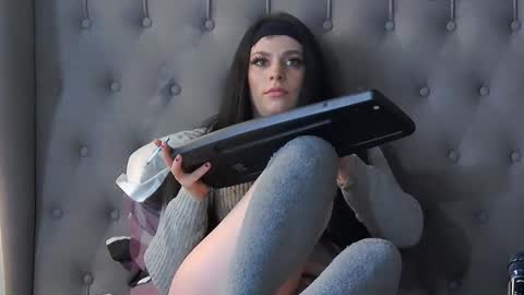 madelynvelure online show from November 2025 08:26:01 AM