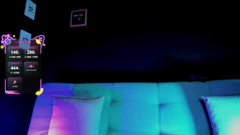 Madison Watson online show from December 2025 11:41:02 AM